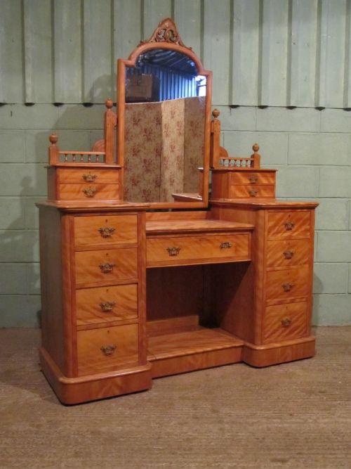 Antique Victorian Satin Birch Large Dressing Table C1880 W7126
