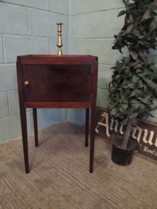 antique georgian mahogany bedside cabinet pot cupboard c1780 623472