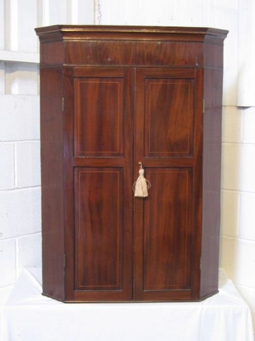 superb georgian mahogany inlaid corner cabinet