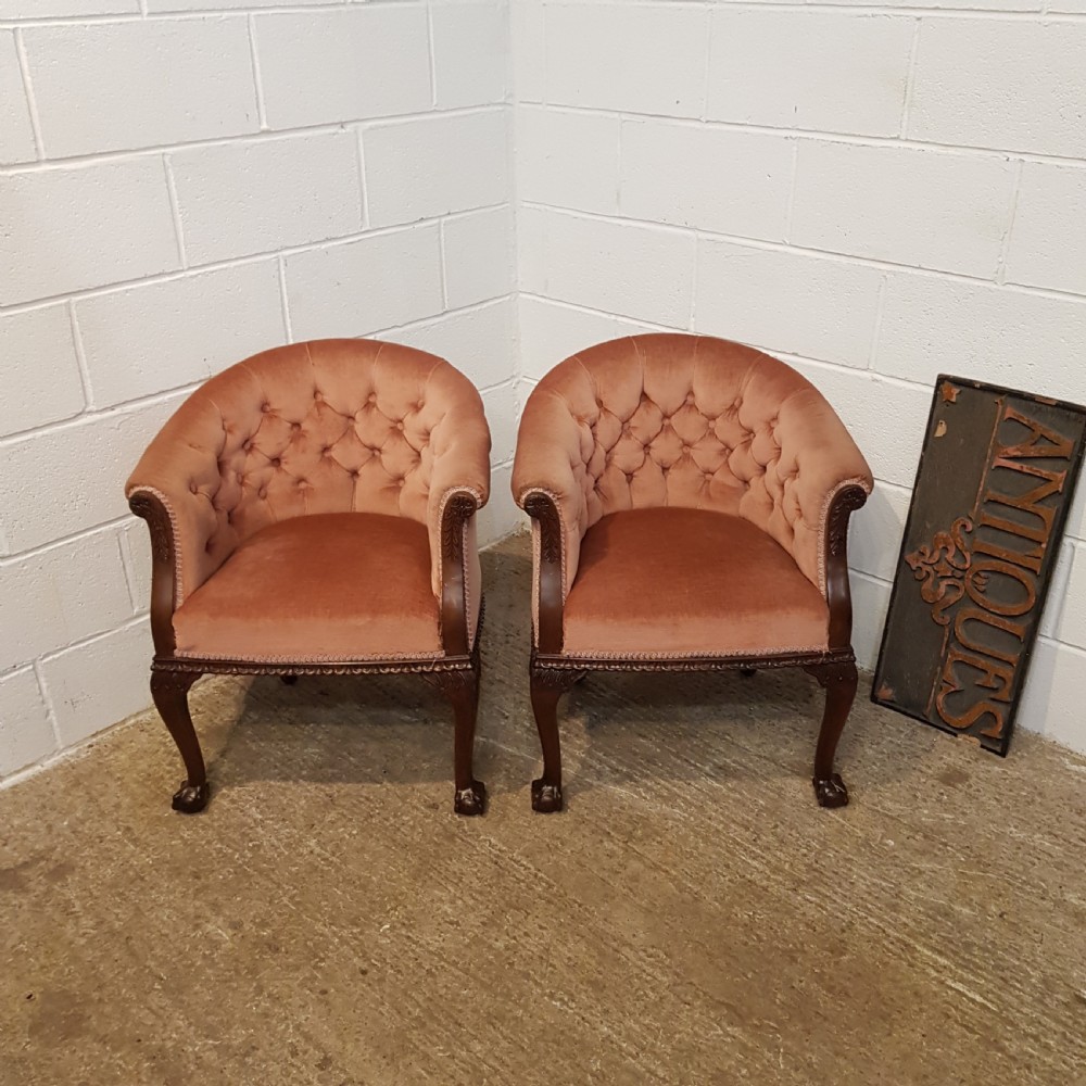 Antique bucket chair discount