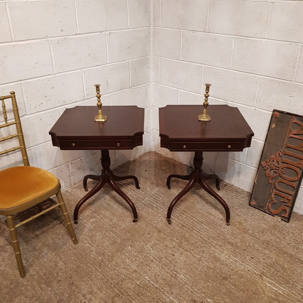 a pair of mahogany side bedside tables c1920