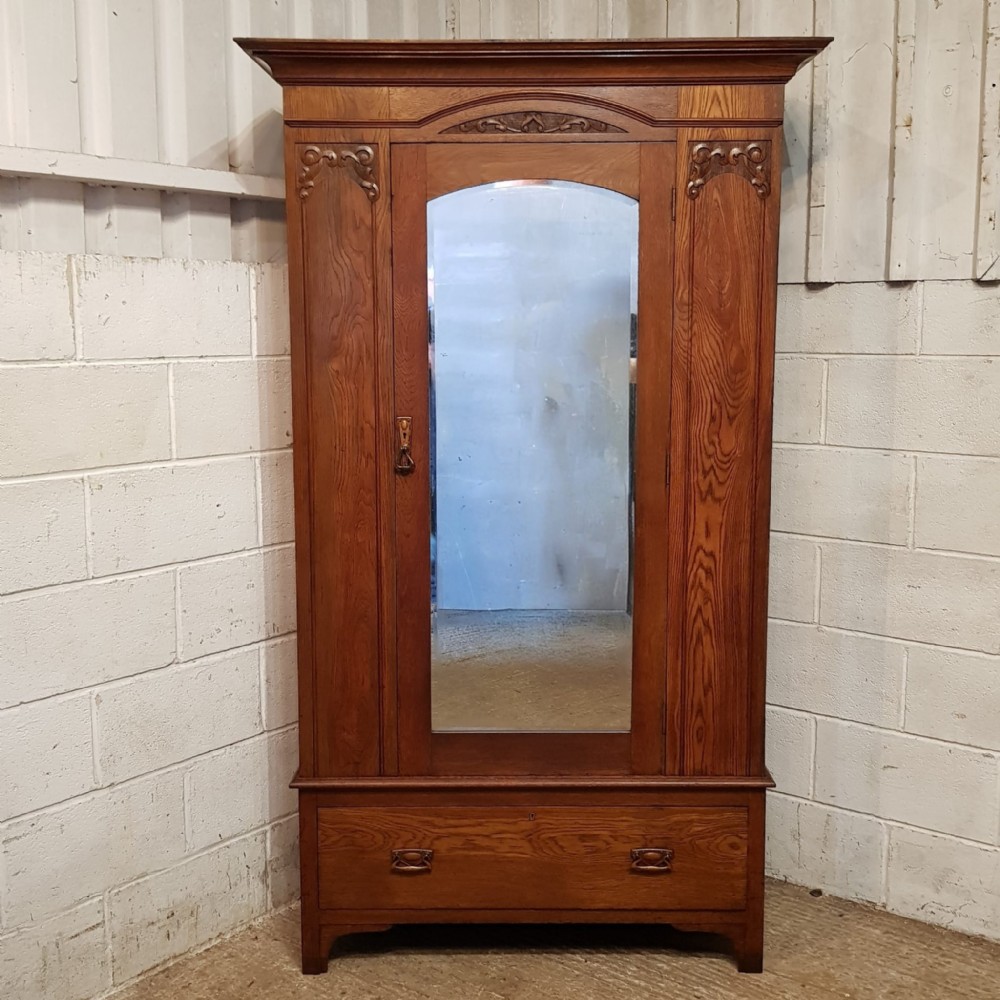 an oak arts crafts single wardrobe c1910