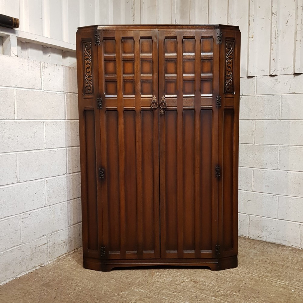 an oak double wardrobe c1920